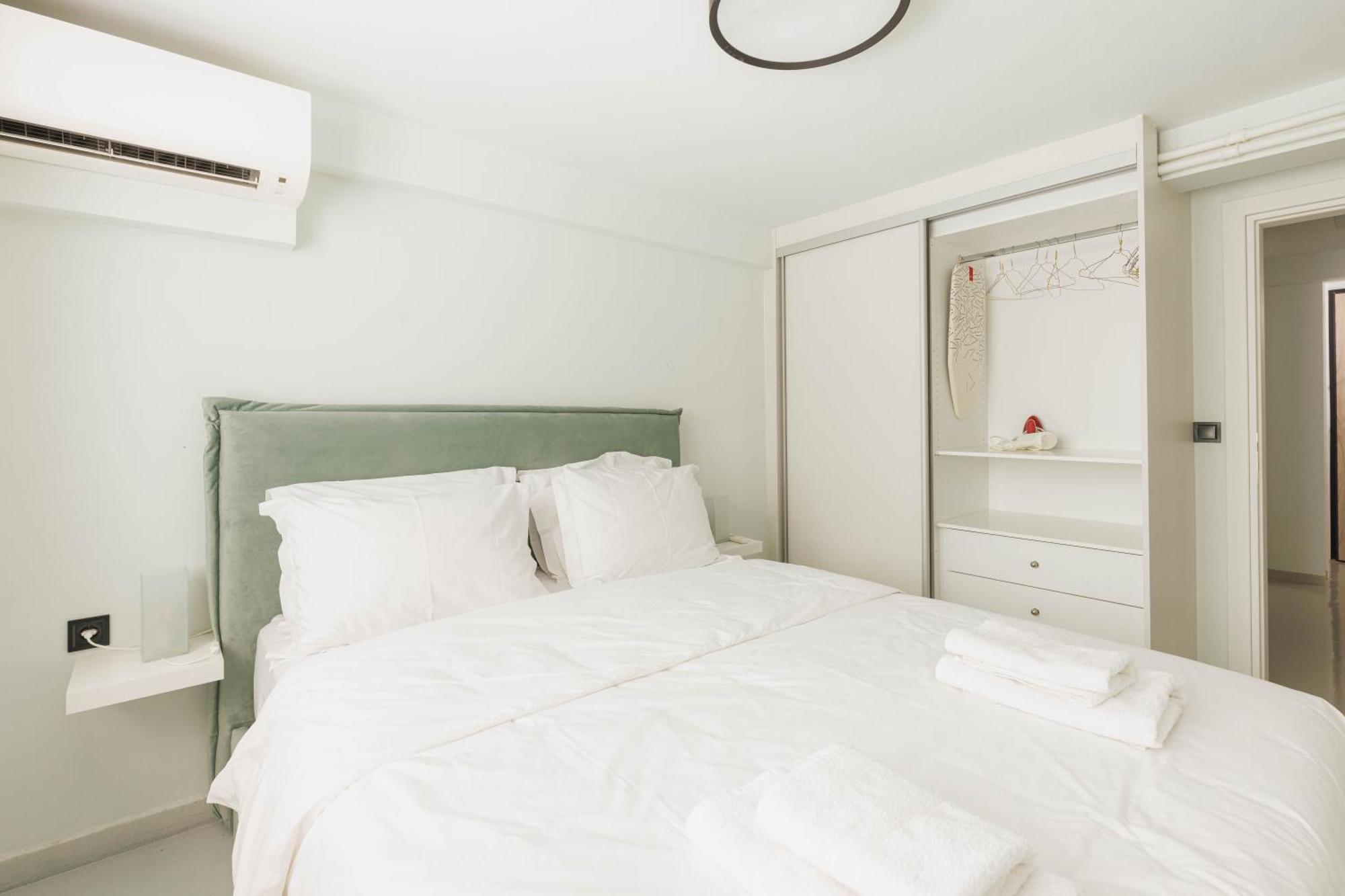 Beautiful Underground Nest With Prv Terrace Apartment Athens Ngoại thất bức ảnh